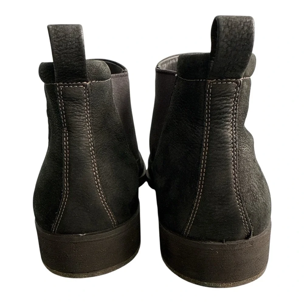 Ecco jet black